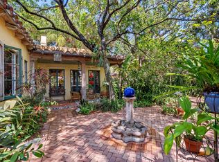 825 Alamanda St, Boca Raton, FL 33486