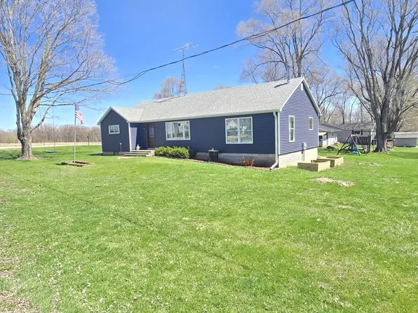 261 North Forest Street, Dalton, WI 53926