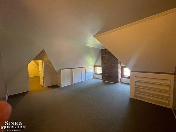 3rd image of 780 Trombley Rd APT 3