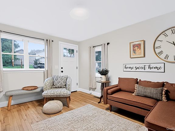 4th image of 105 White Street