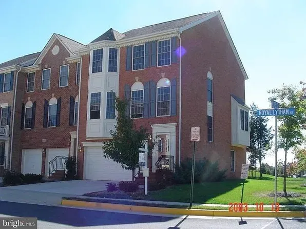 3950 Royal Lytham Dr, Fairfax, VA 22033