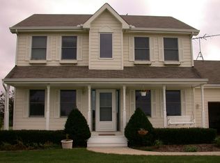 318 E Division Rd, Valparaiso, IN 46383