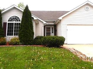 33164 Swallow Dr #2, Rockwood, MI 48173