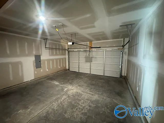 15426 Grayson Cir — Photo 35