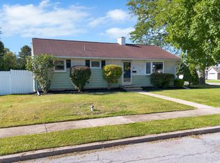 401 Caloric Cir, Topton, PA 19562