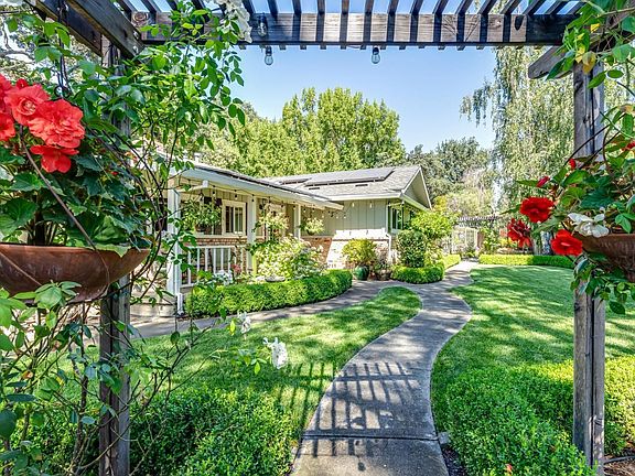 4th image of 4707 Sunshine Avenue