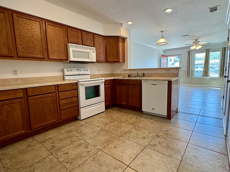 1869 Shay Lin Ct — Photo 4