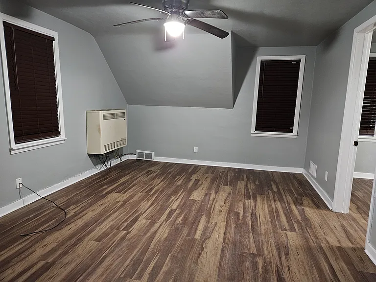 243 Linden Ave #2 — Photo 3