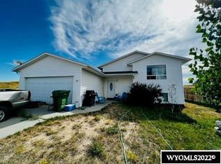 941 Skyline Dr, Douglas, WY 82633
