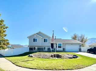 1046 Cedarwood Rd, Tooele, UT 84074