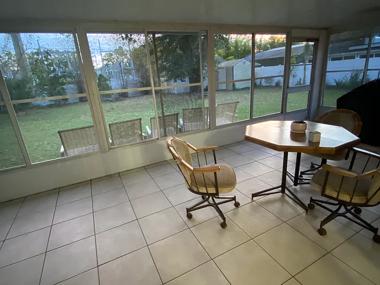 5286 Hoperita St — Photo 3