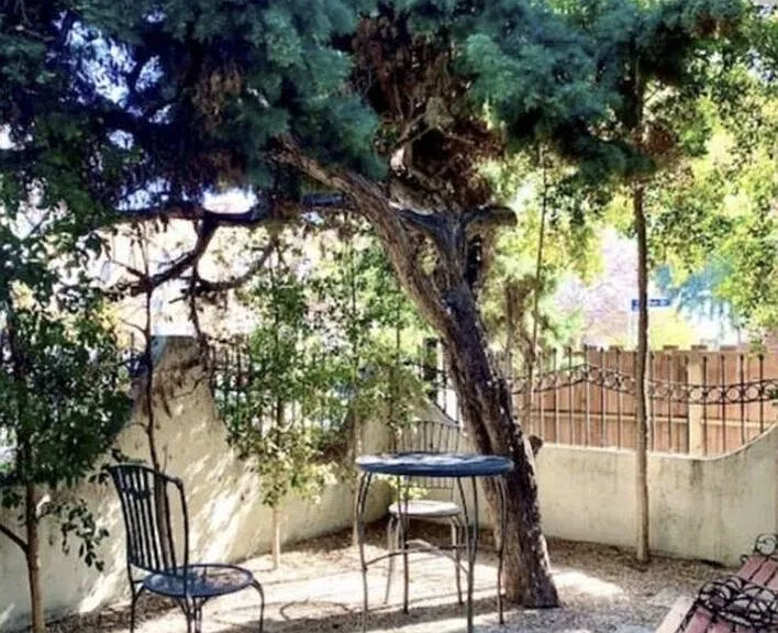 1431 N Las Palmas Ave — Photo 8