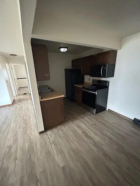 2 bed, 950 sqft, $795 — Photo 3