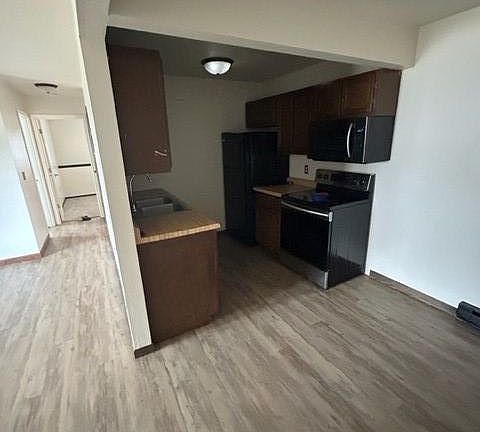KITCHEN AND DINING
