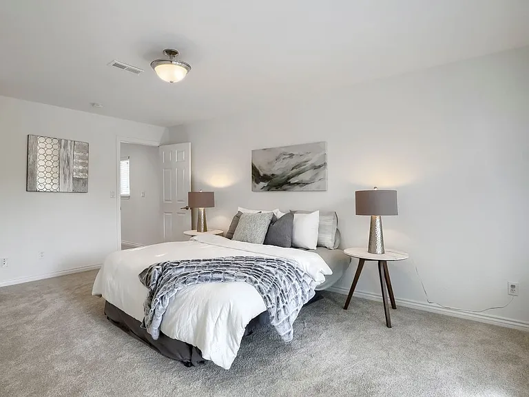 2250 N Washington St — Photo 14