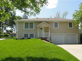 16113 E 34th Ter S, Independence, MO 64055