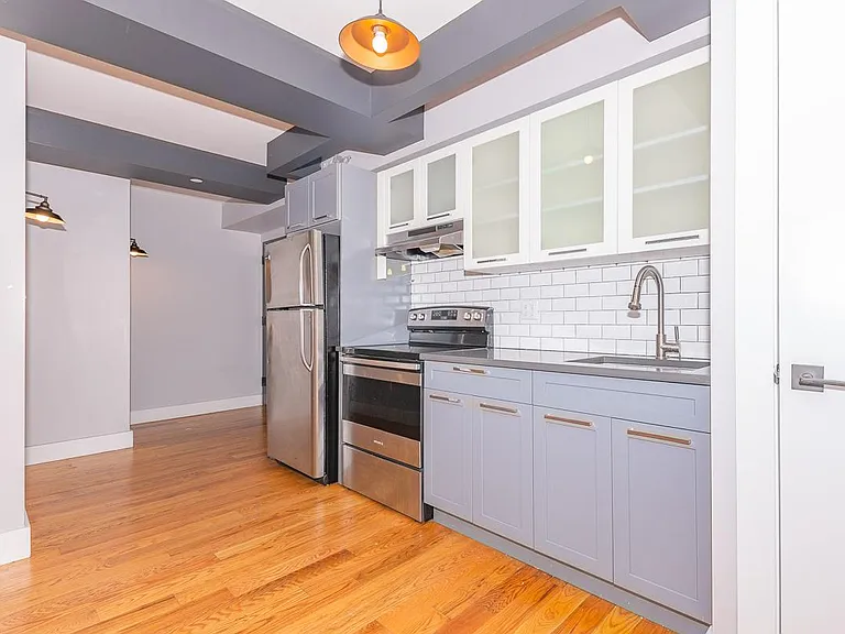 180 Lenox Rd #5C — Photo 3