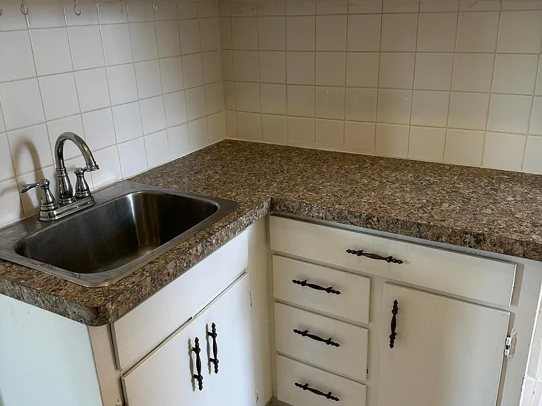 1819 W 1st Ave #3 — Photo 10