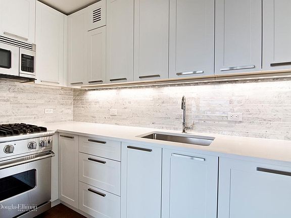 4th image of 200 E 94th St APT 2414