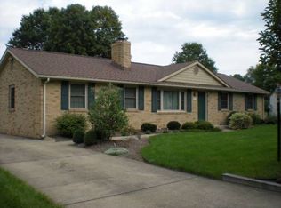 825 Kingwood Dr NE, Bolivar, OH 44612