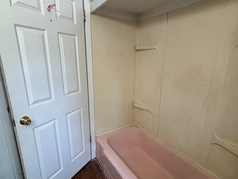 707 Vance St #D — Photo 8