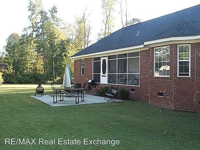 2nd image of 5304 Simmons Dr