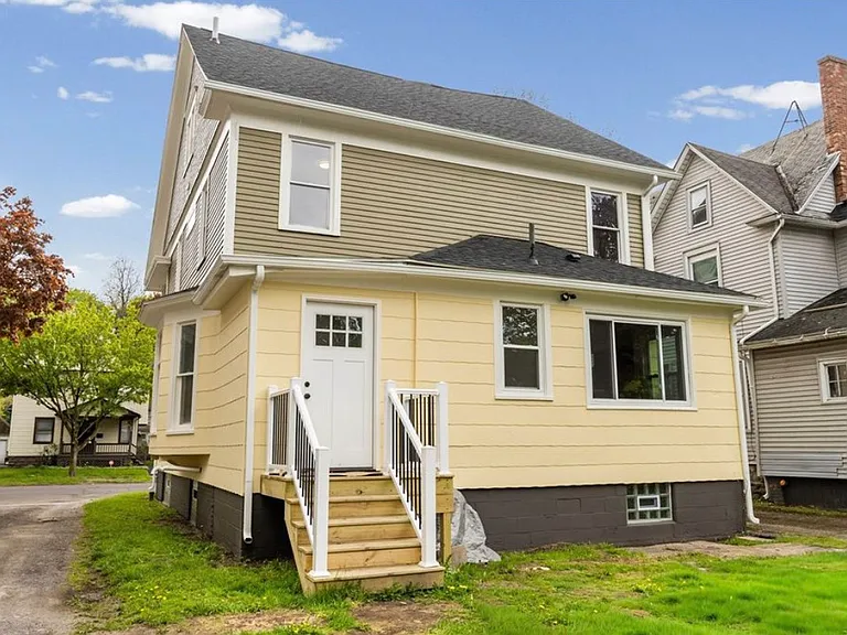 Parsells Ave — Photo 25