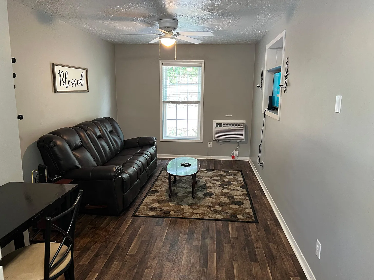 2 bed, $1,450 — Photo 2