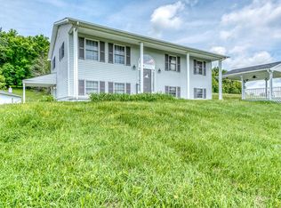 525 Saint James Rd, Chilhowie, VA 24319