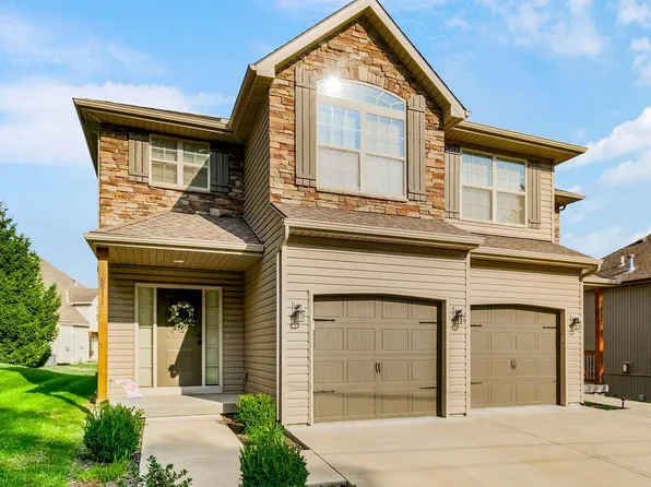 8511 N Highland Ave, Kansas City, MO 64155