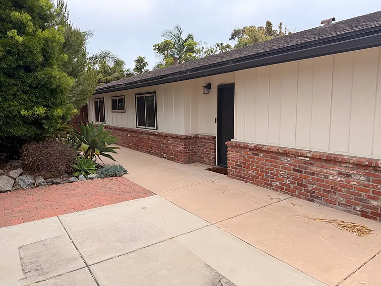 1515 Grandview St — Photo 1