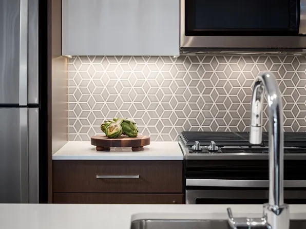 Arrive Michigan Avenue