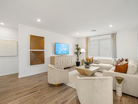 Living area in the Arlo floorplan modeled at Teravalis