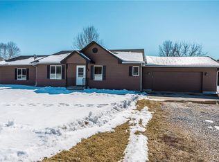 32452 Homestead Dr, Granger, IA 50109