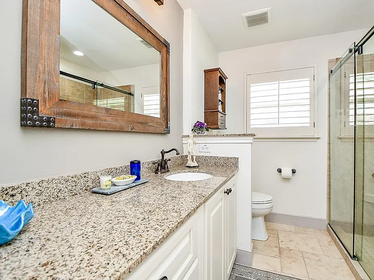 922 Chantilly Ln — Photo 21