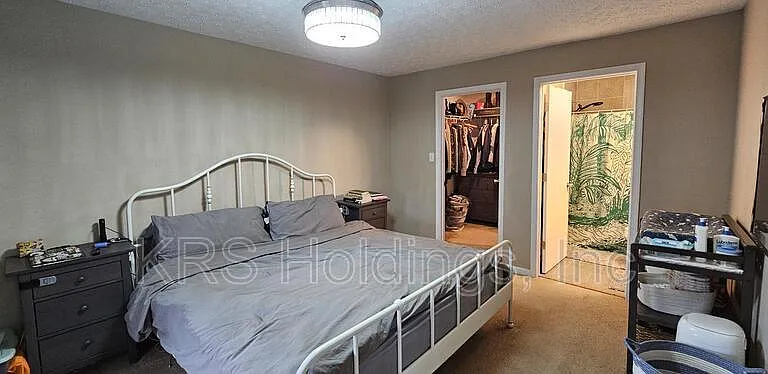 1543 Grove St — Photo 8