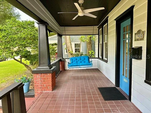 3 bed, 2.0 bath, 1602 sqft, $2,950 — Photo 4