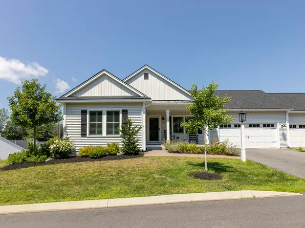 33 Maxwell Woods Drive #35, Cape Elizabeth, ME 04107