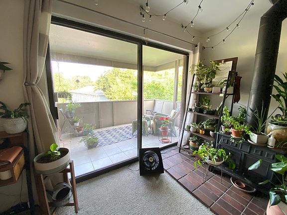 Living Area/Balcony