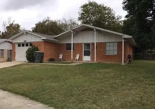 2309 Debra Cir #76543 Photo 1