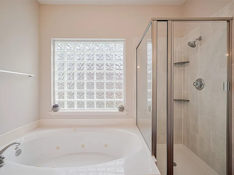 20834 Avery Cove Ln — Photo 29