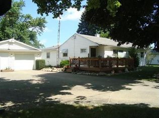 1202 Collard Rd, Jonesville, MI 49250