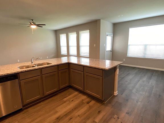 5th image of 4442 Stephanie Park Ln