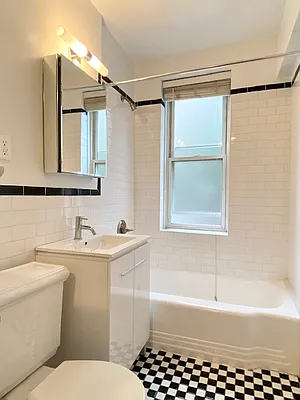 Rented by Metropolitan Equities | media 6