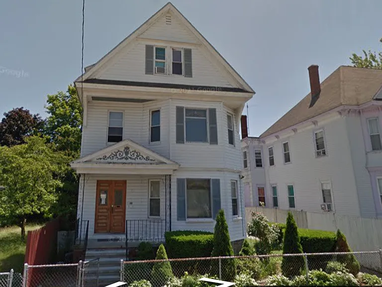 79 Abbott St #2 — Photo 2