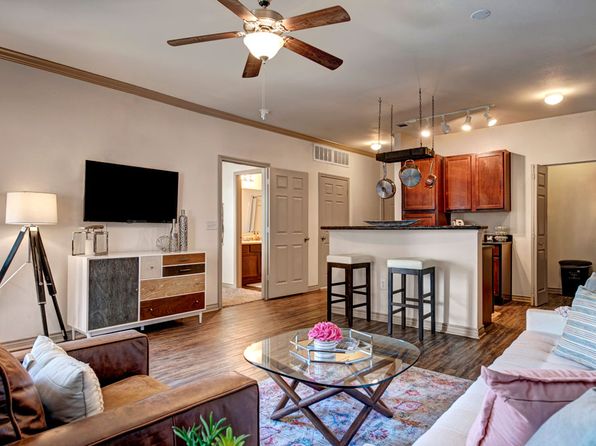 301 N Walker Ave APT 6102