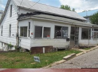110 Spring St, Spencer, WV 25276