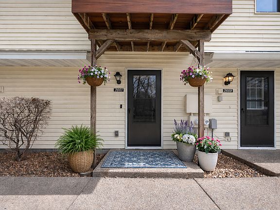 4th image of 2661 Brookdale Ln