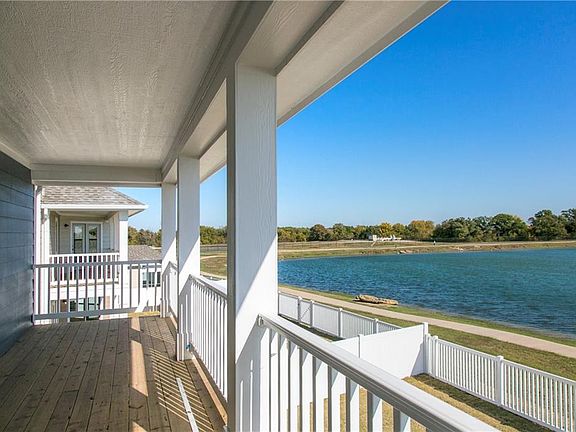 4th image of 10365 Cedar Lake Dr