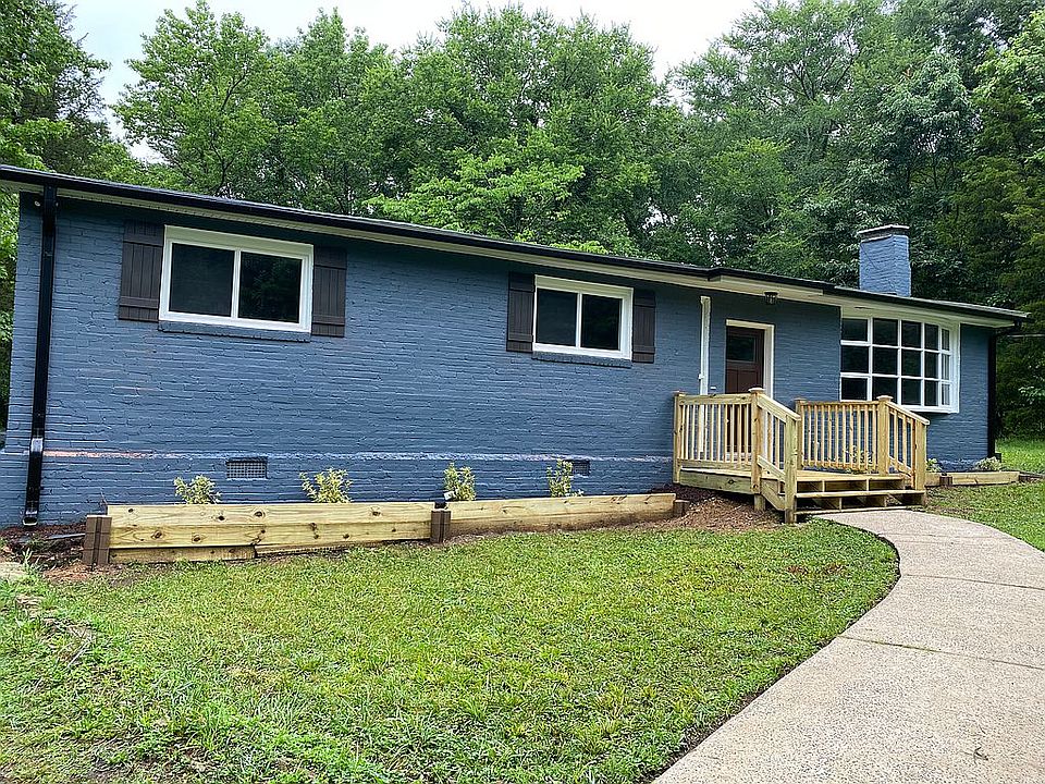 1st image of 1527 Breezewood Dr